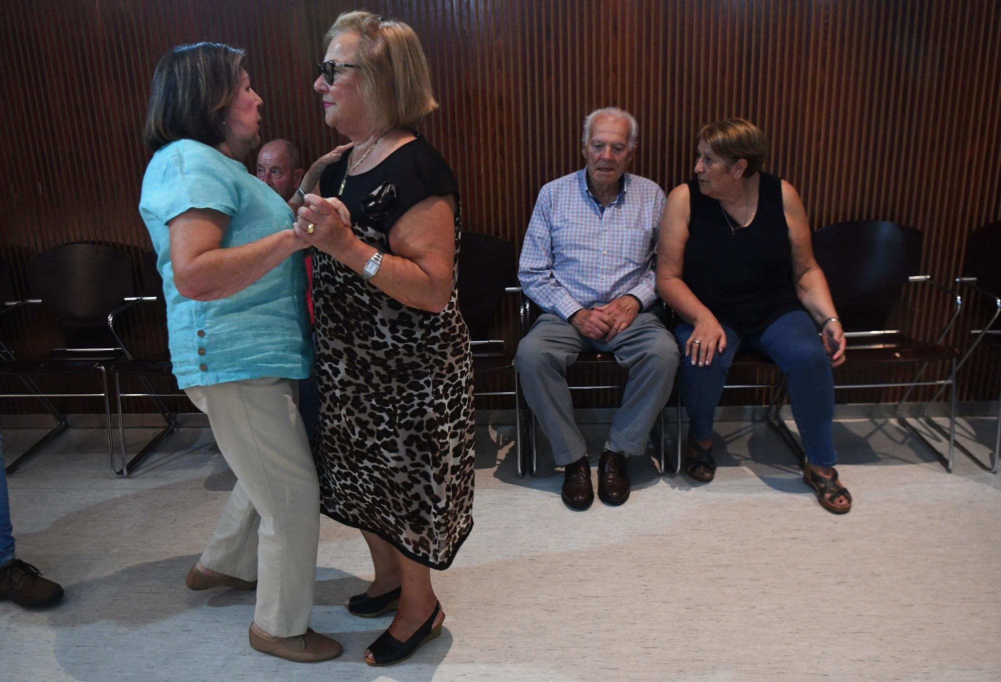 Los bailes vuelven a los centros cívicos de A Coruña