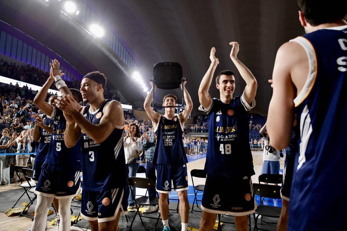 El Alimerka Oviedo Baloncesto se impone al Inveready Gipuzkoa en una noche para la historia y luchará por el ascenso a la ACB