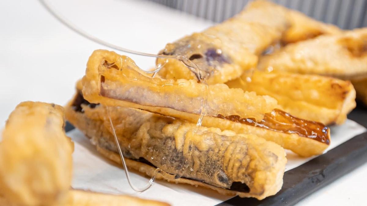 Las berenjenas en tempura con hilo de miel del Menú Jove 2026 del restaurante La Venta.