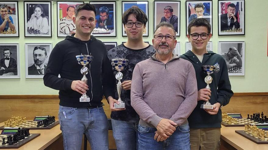 Santiago García se proclama campeón de Alicante de ajedrez en San Vicente