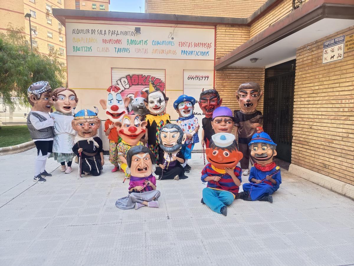 La comparsa de cabezudos del barrio de La Jota, esta semana.