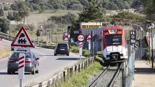 Seis heridos en el choque de una grúa contra un tren de pasajeros en Cartagena