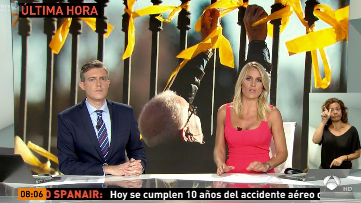 Angie Rigueiro y Ángel Carreiro en el informativo matinal de 'Antena 3 Noticias'