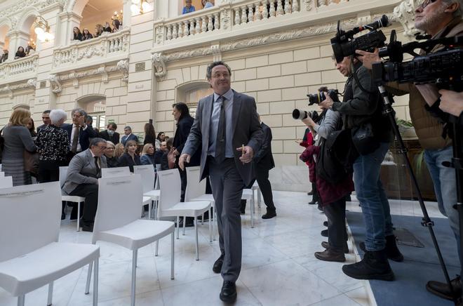 Els fiscals progressistes recullen diners per pagar la multa amb què van condemnar l’exfiscal general