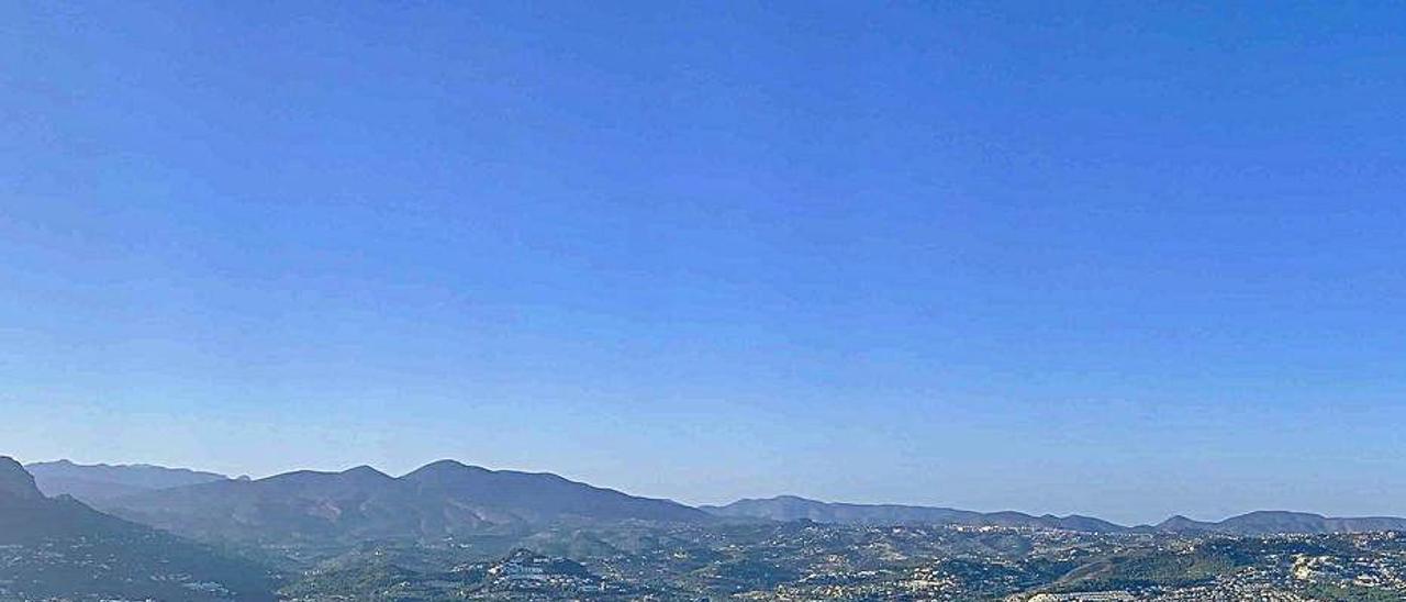 Vista de Calp desde el peñón. | HÉCTOR FUENTES