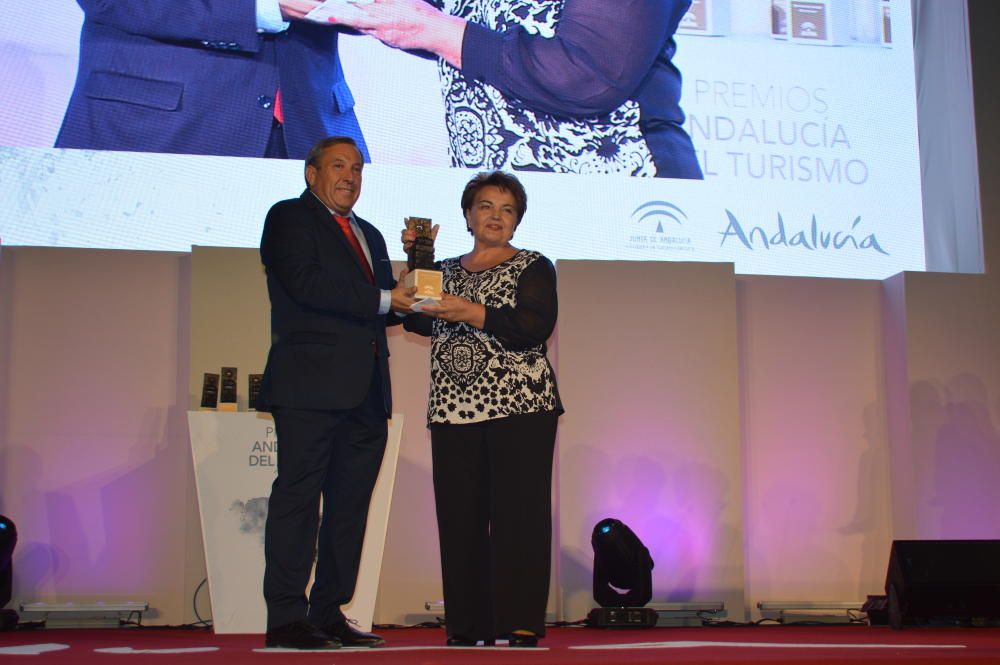 El Caminito del Rey, la empresaria María Herrero y el periodista Pedro Luis Gómez, los tres premios con sabor malagueño