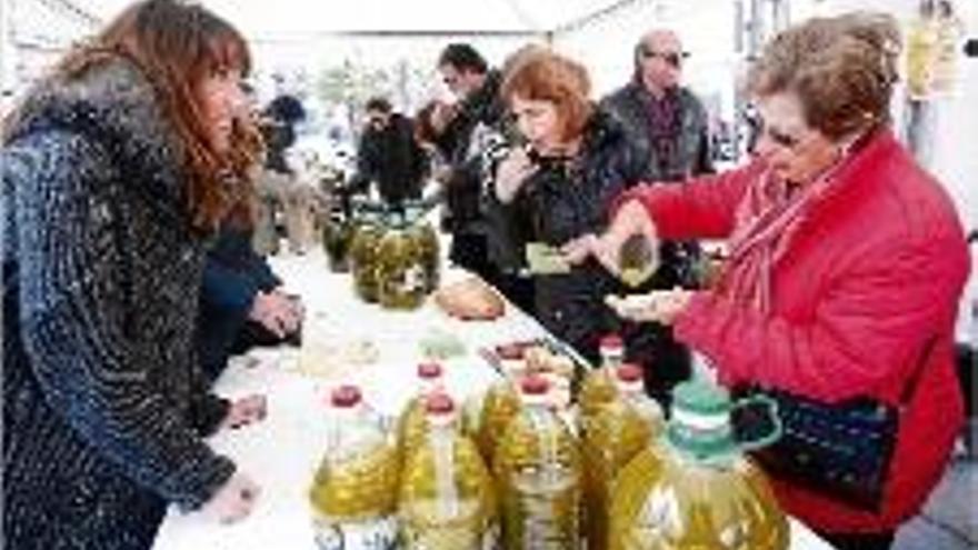 L&#039;oli nou de l&#039;Empordà es presenta al Mercat del Lleó