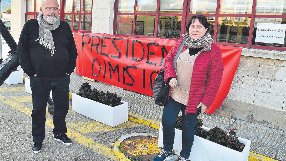 Diego Zaplana e Isabel Rosique, en el Puerto de Cartagena.