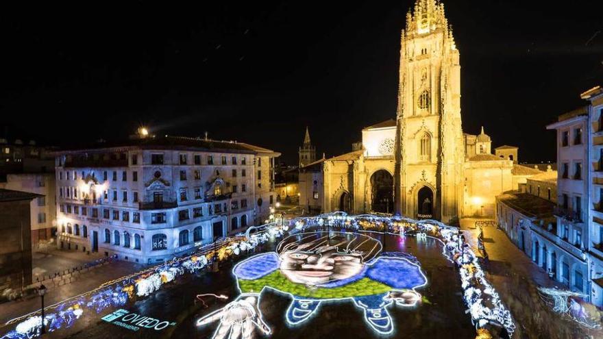 La imagen creada con la técnica &quot;lightpainting&quot;, en la plaza de la Catedral.