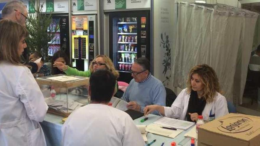 En Carlos Haya había tres mesas para votar.