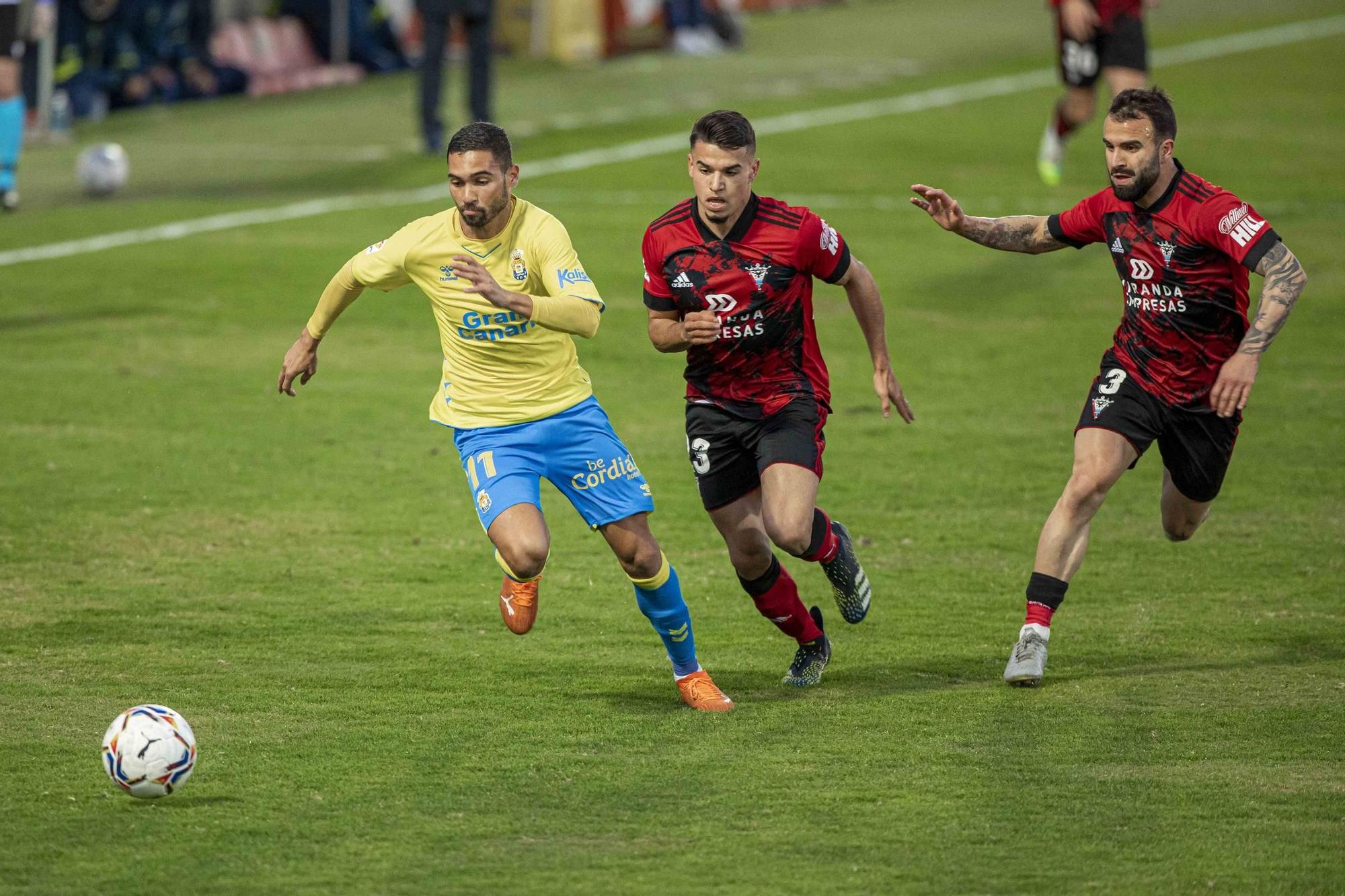 Partido entre CD Mirandés y UD Las Palmas