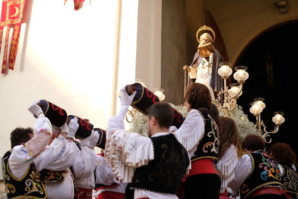 Miles de devotos festeros acompañaron al santo anacoreta en la sobria y tradicional Procesión