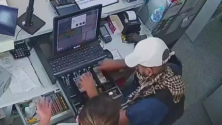 La Guardia Civil atrapa a un atracador de gasolineras