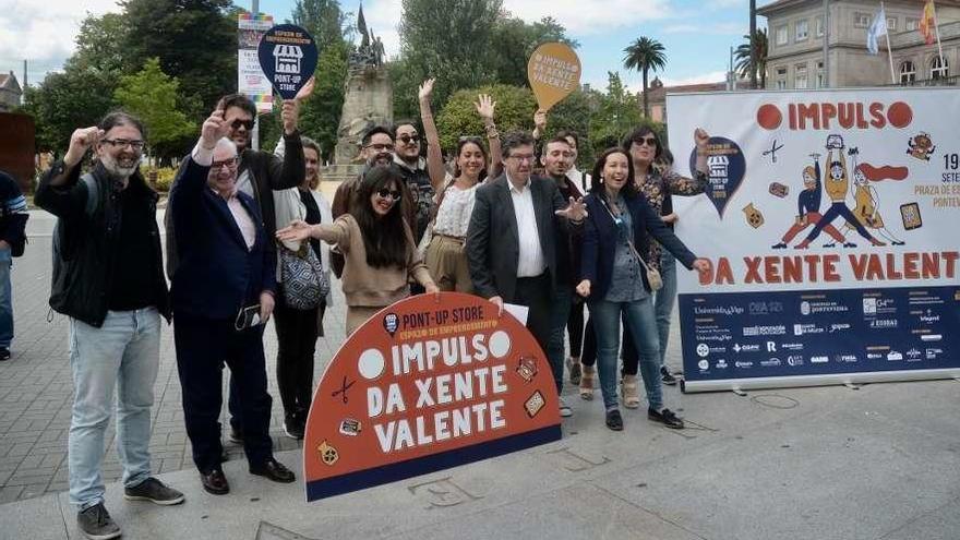 Presentación, ayer, de la sexta edición de la feria para emprendedores Pont-Up Store. // Rafa Vázquez