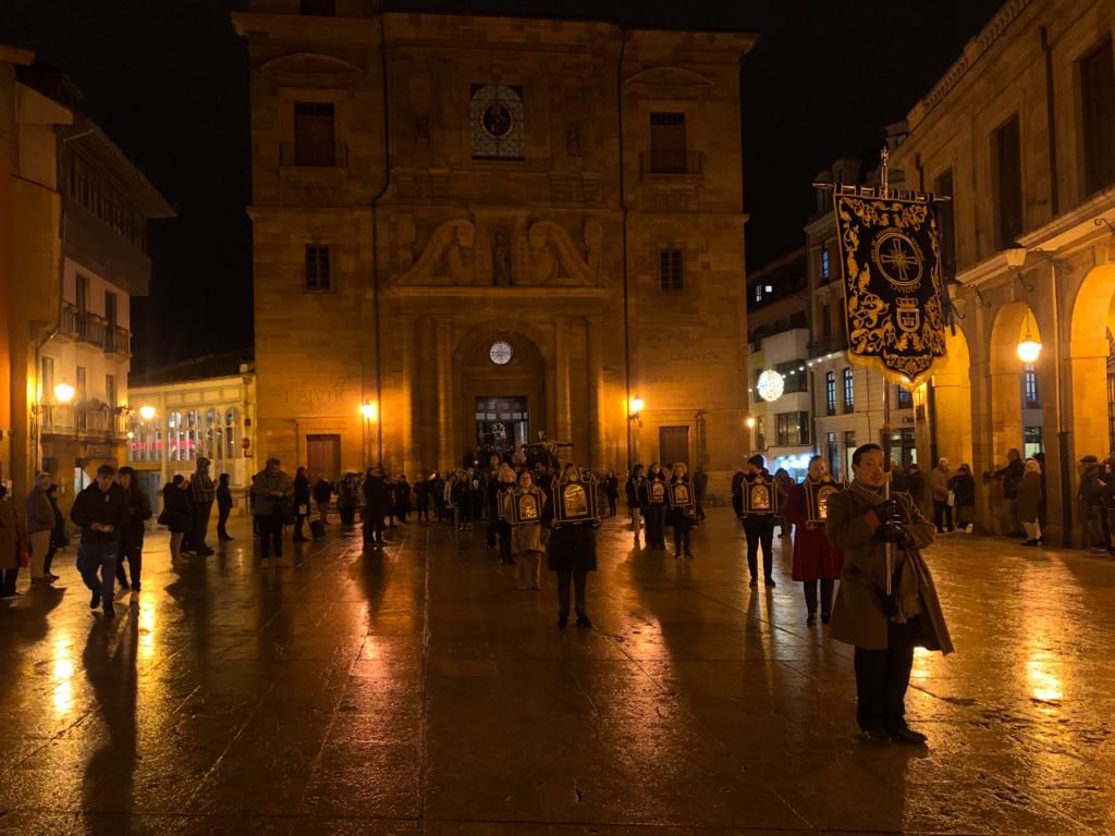 Tiempo de Cuaresma en Oviedo: empieza el via crucis de la Junta de Hermandades