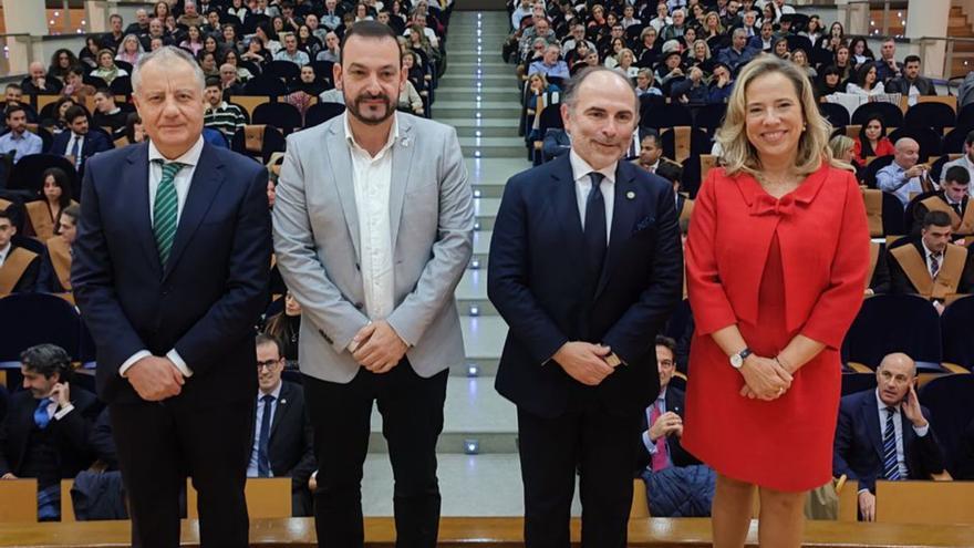 Sesenta y cuatro alumnos se gradúan en el campus de Mieres