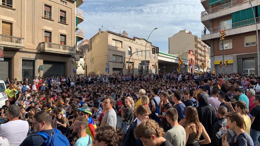 Respostes a la sentència: manifestació davant la caserna de la Guàrdia Civil