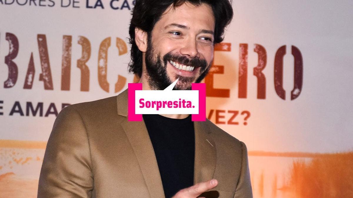 Álvaro Morte en el photocall de 'El embarcadero'