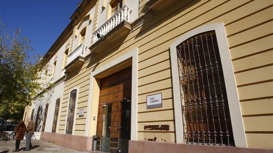 El centro de mayores, principal reclamación del distrito