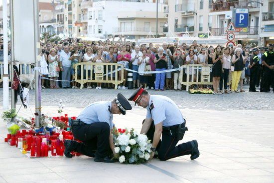 Clam per la pau a Cambrils