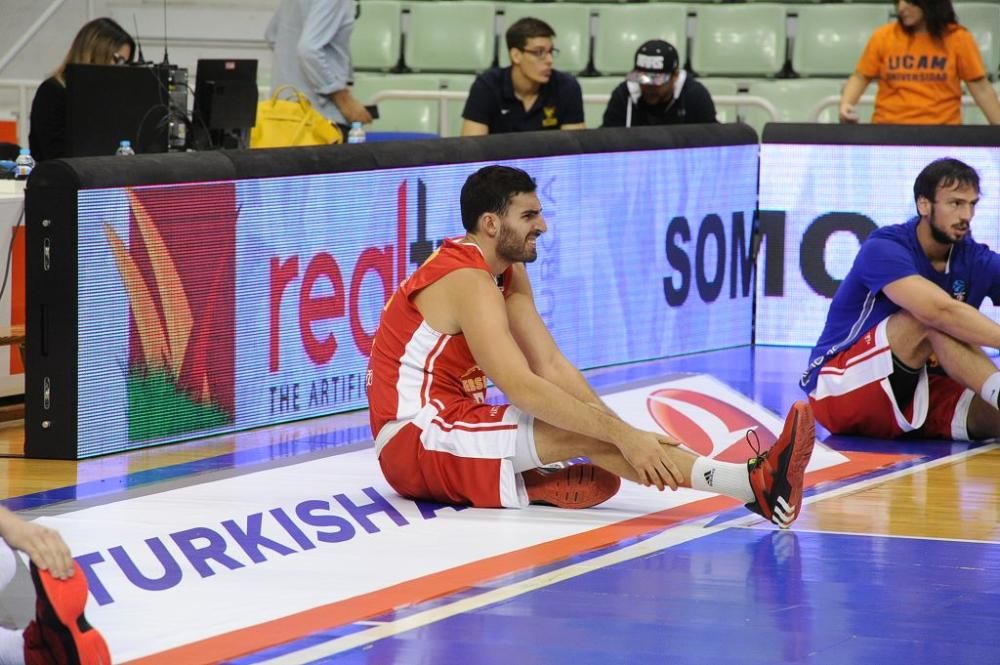 Triunfo en el debut del UCAM CB en la Eurocup