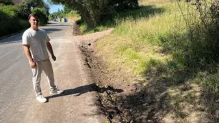 Corvera intensifica las labores de desbroce estival: limpia una media de 220 metros de cunetas al día
