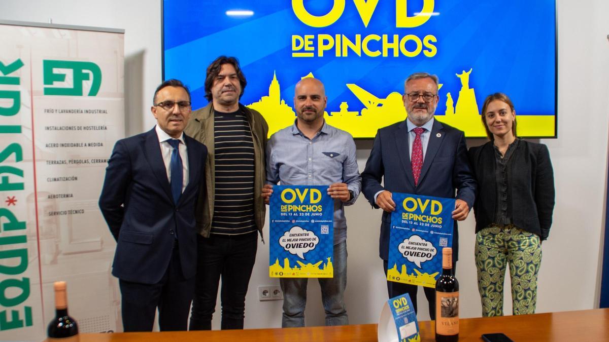La presentación del campeonato de pinchos en el Ayuntamiento.