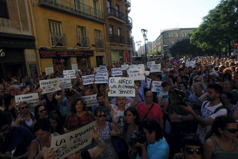 Manifestación contra la puesta en libertad de La Manada en Zaragoza