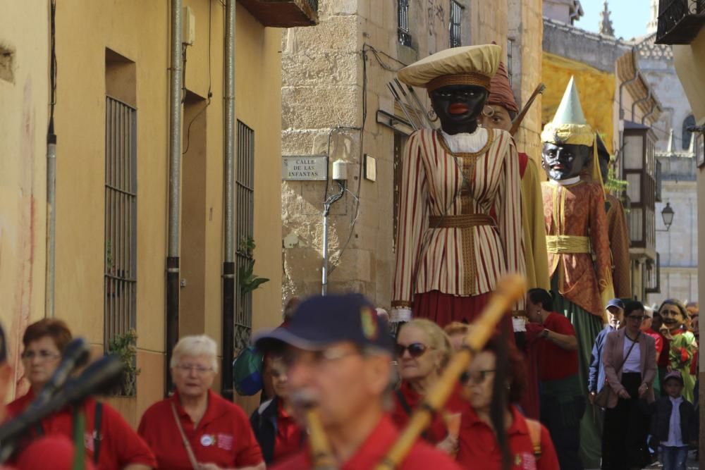 Pasacalles de Gigantes y Gigantillas "Ciudad de Zamora" en el Día de La Concha