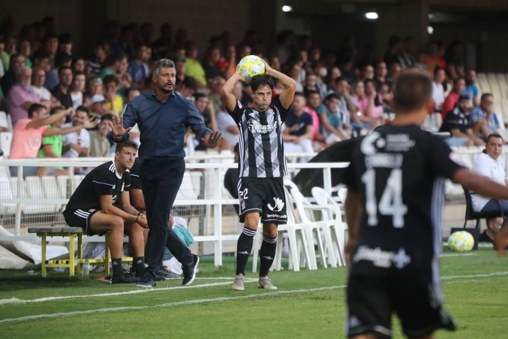 El FC Cartagena da por bueno el empate