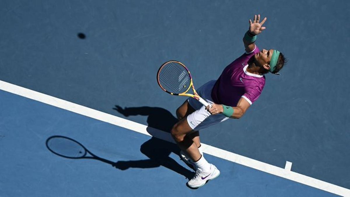 Nadal, en acción en su debut en Melbourne.