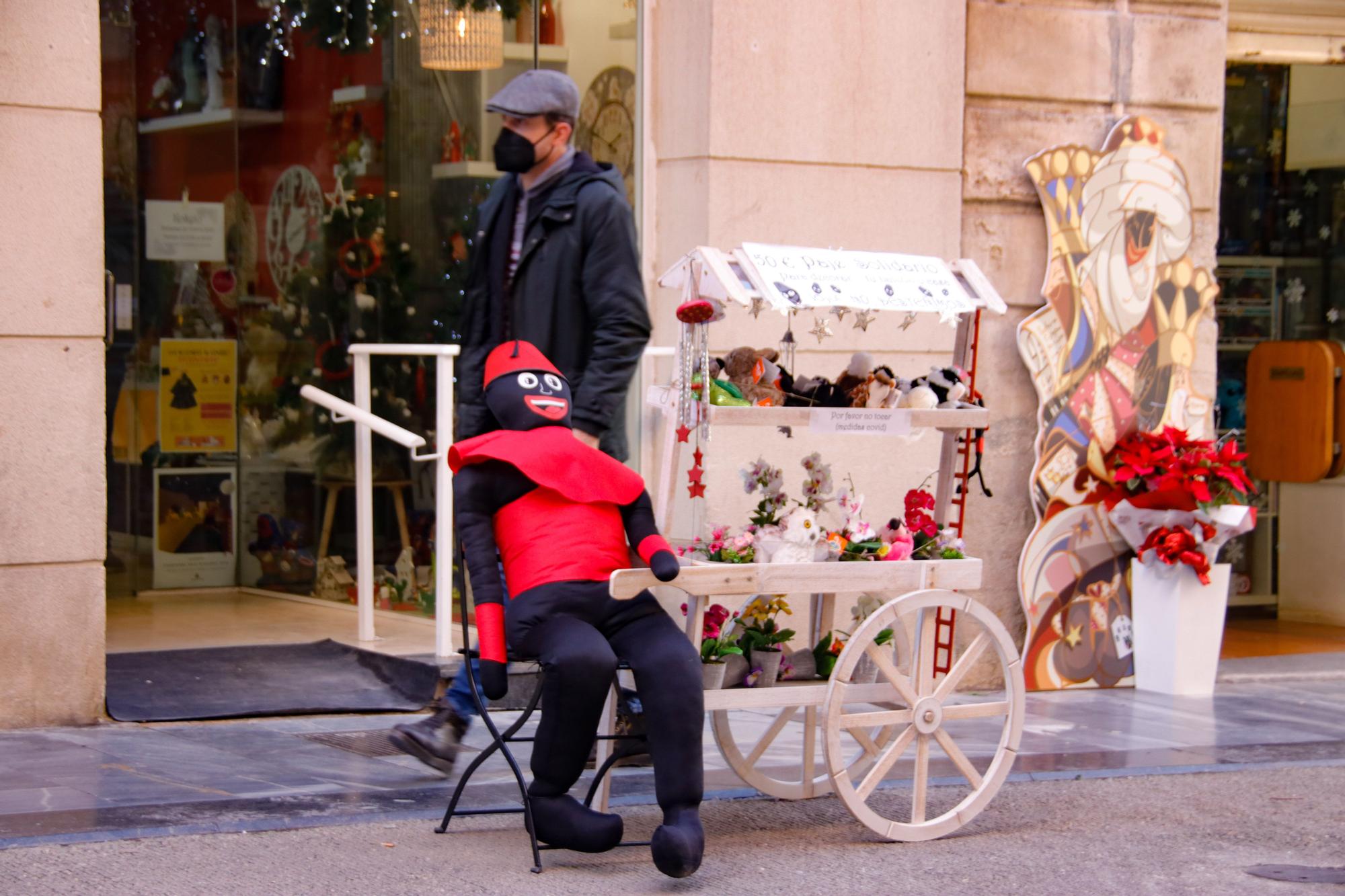 La Navidad se cuela por los balcones de Alcoy