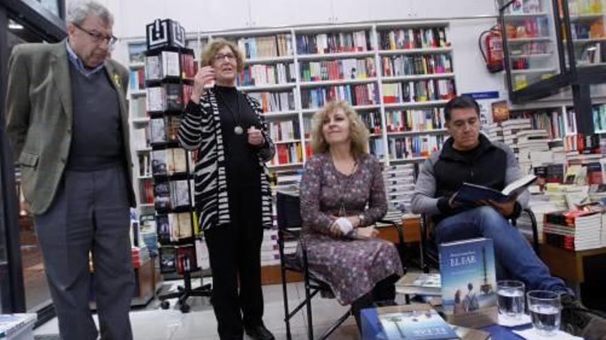 Maria Carme Roca presenta la novel·la «El Far»