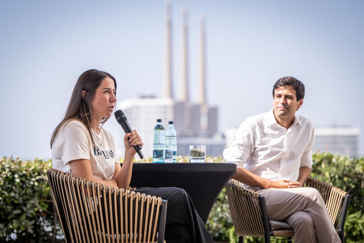 Presentación de Vicky Losada como nueva jugadora del CF Badalona en un acto celebrado en Badalona, el 14 de julio de 2026. Fútbol femenino. AUTOR: Manu Mitru | EPC