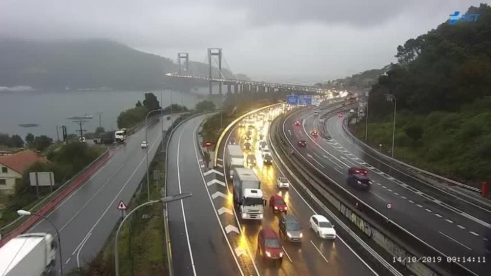 Retenciones kilométricas en los accesos a Vigo desde la AP-9