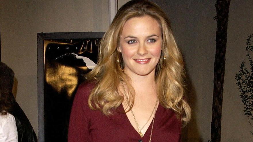 Alicia Silverstone vuelve a la televisión.