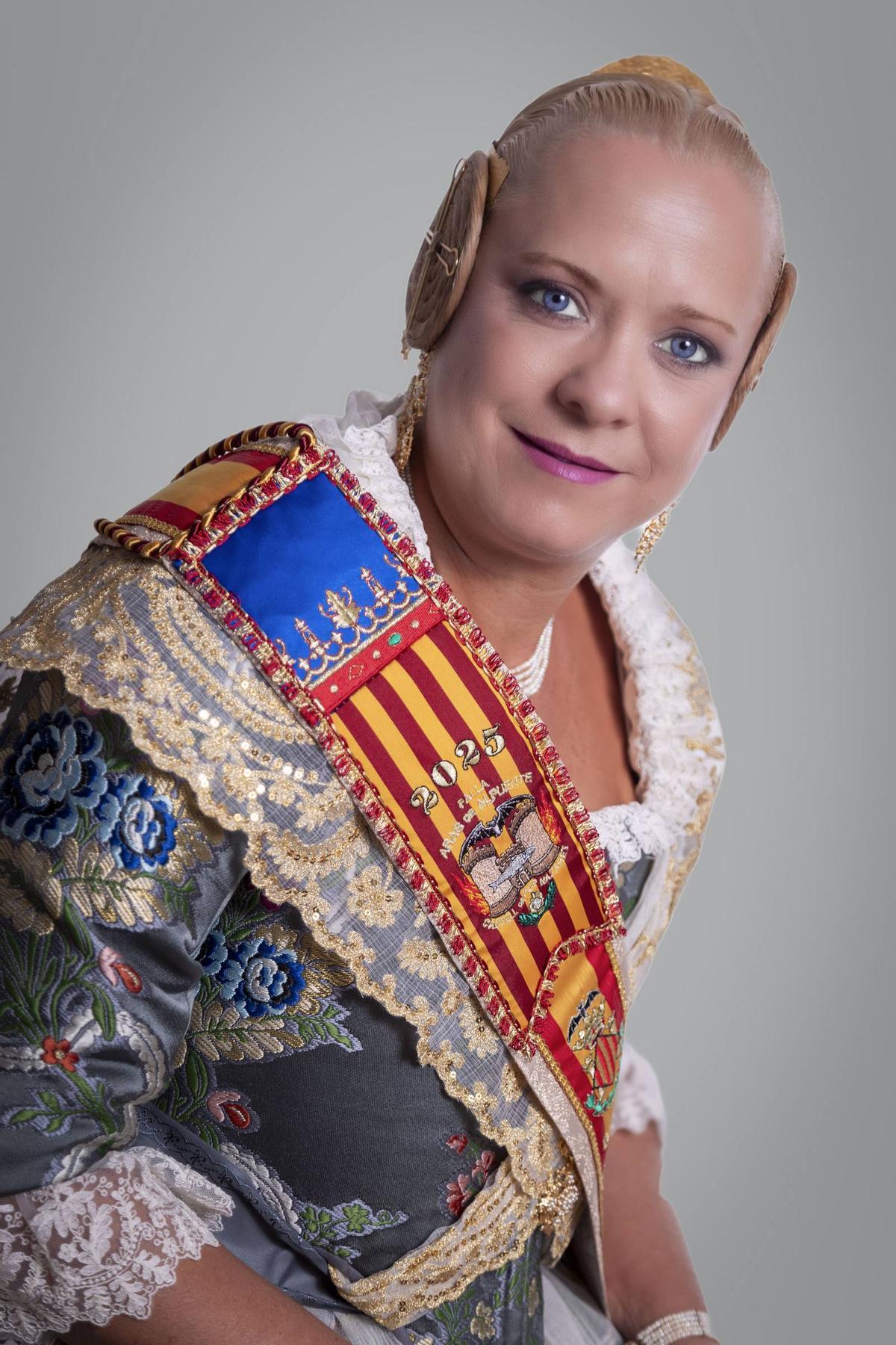 Rebeca Vivó Benedito (Aras de Alpuente-Castell de Pop) Rebeca Vivó Benedito (Aras de Alpuente-Castell de Pop)
