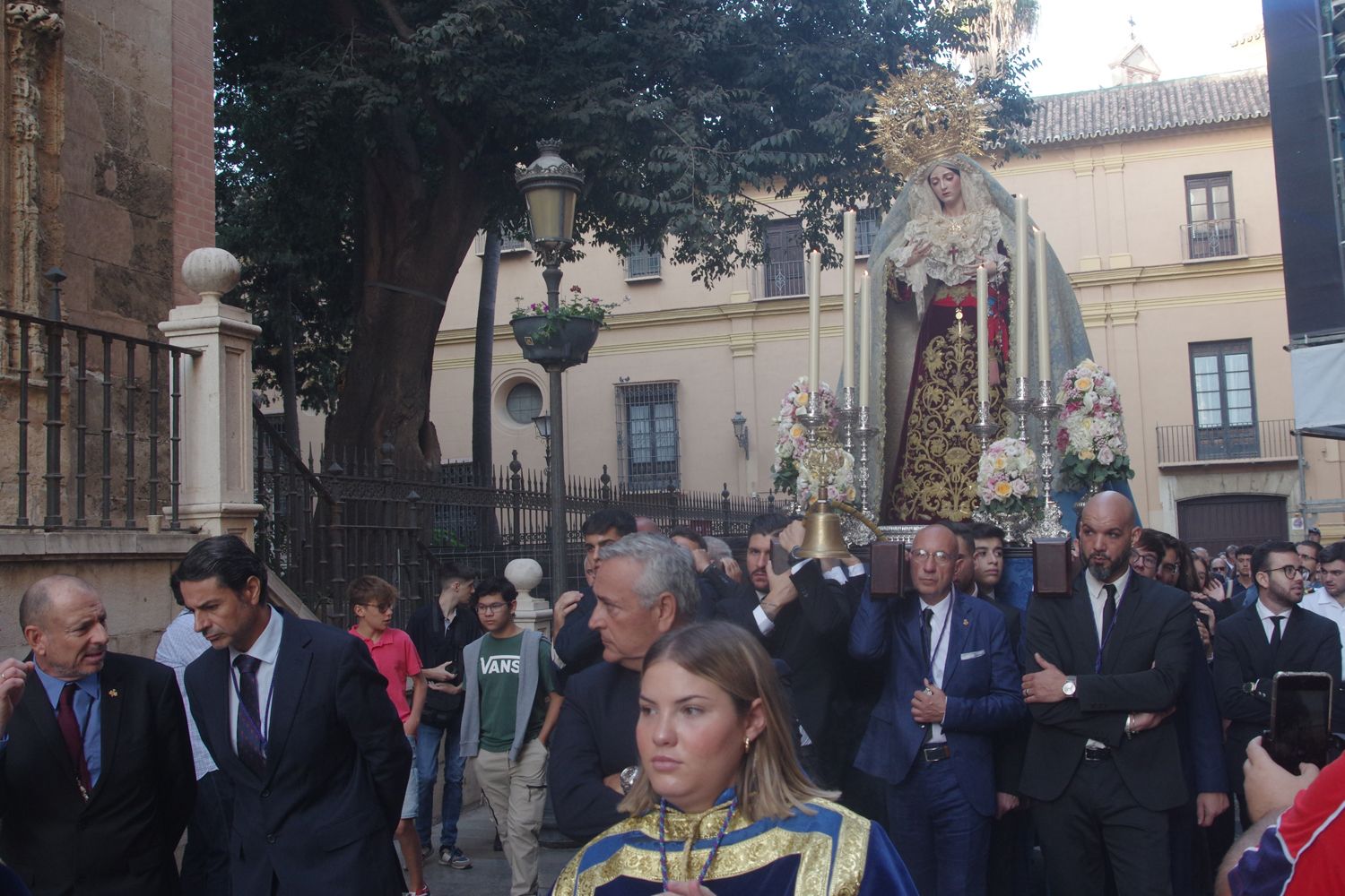 Rosario de la Aurora de la Virgen del Amor por el día del Pilar