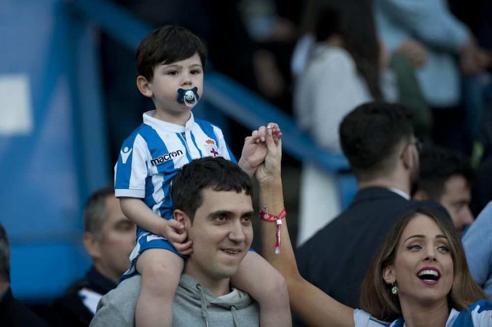 La afición del Dépor llena Riazor ante el Mallorca