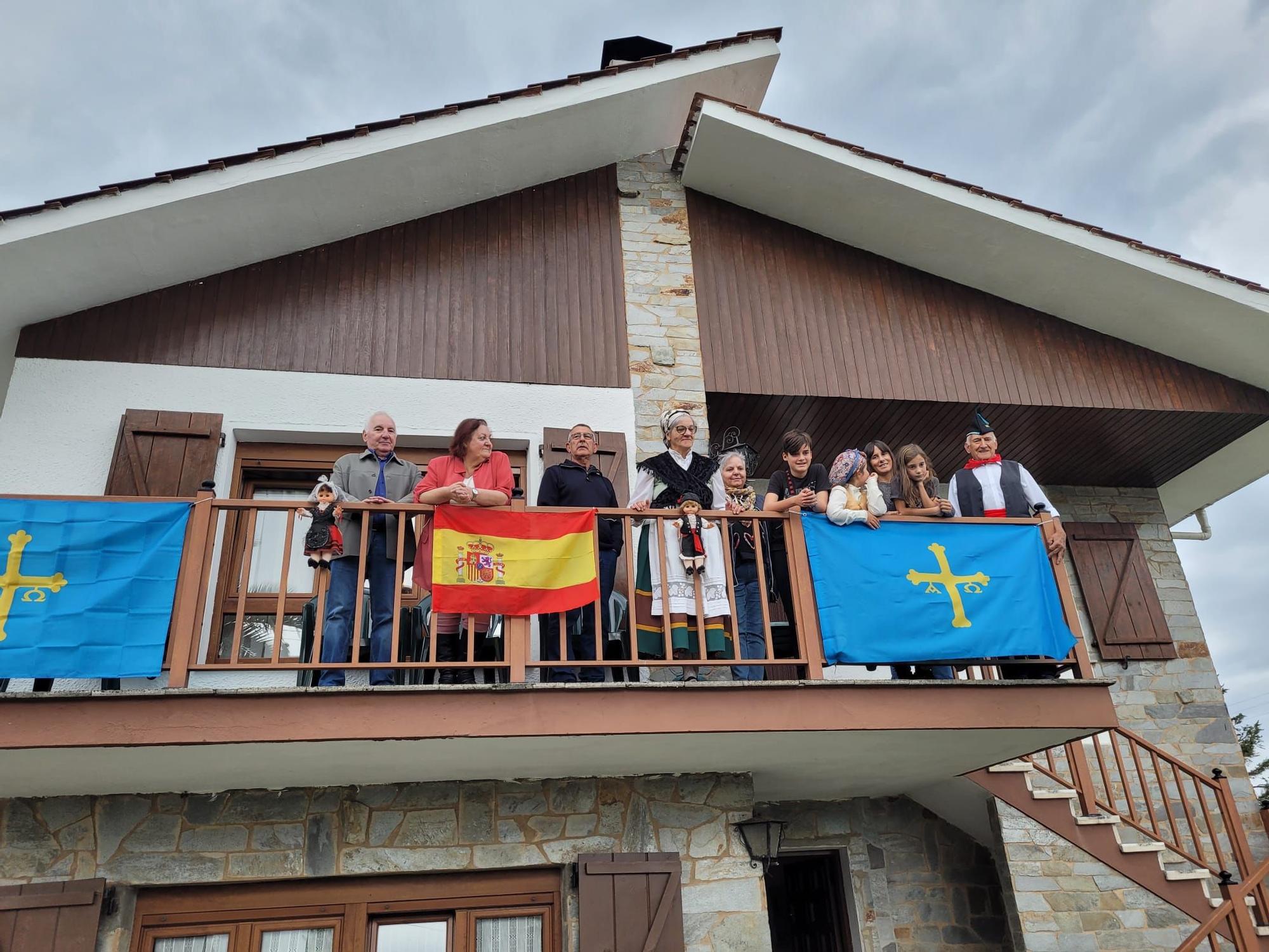 EN IMÁGENES: La Familia Real visita Cadavedo para hacer entrega del premio al Pueblo Ejemplar