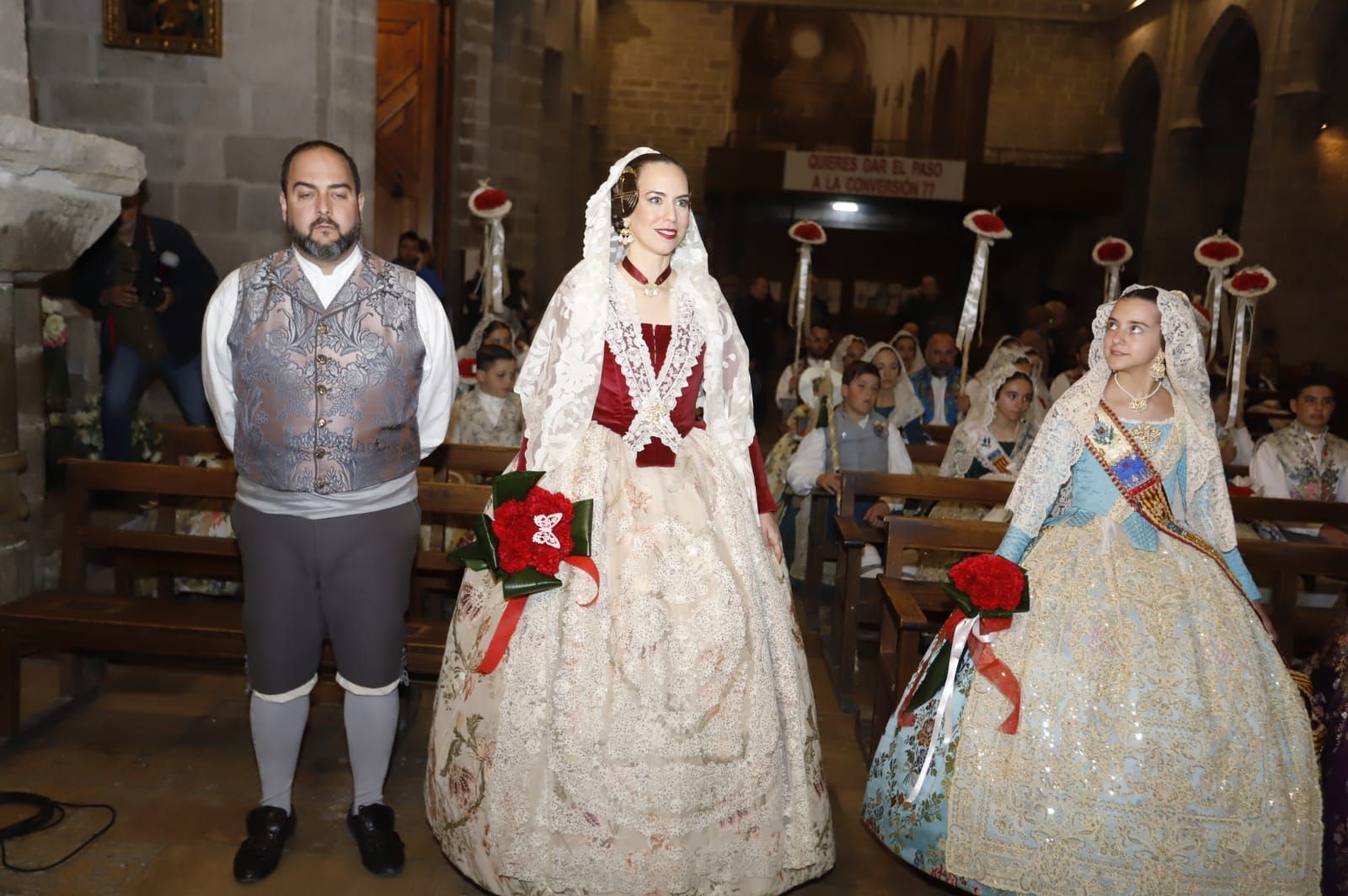 La ministra de Ciencia e Innovación, Diana Morant, participa en la Ofrenda de Gandia