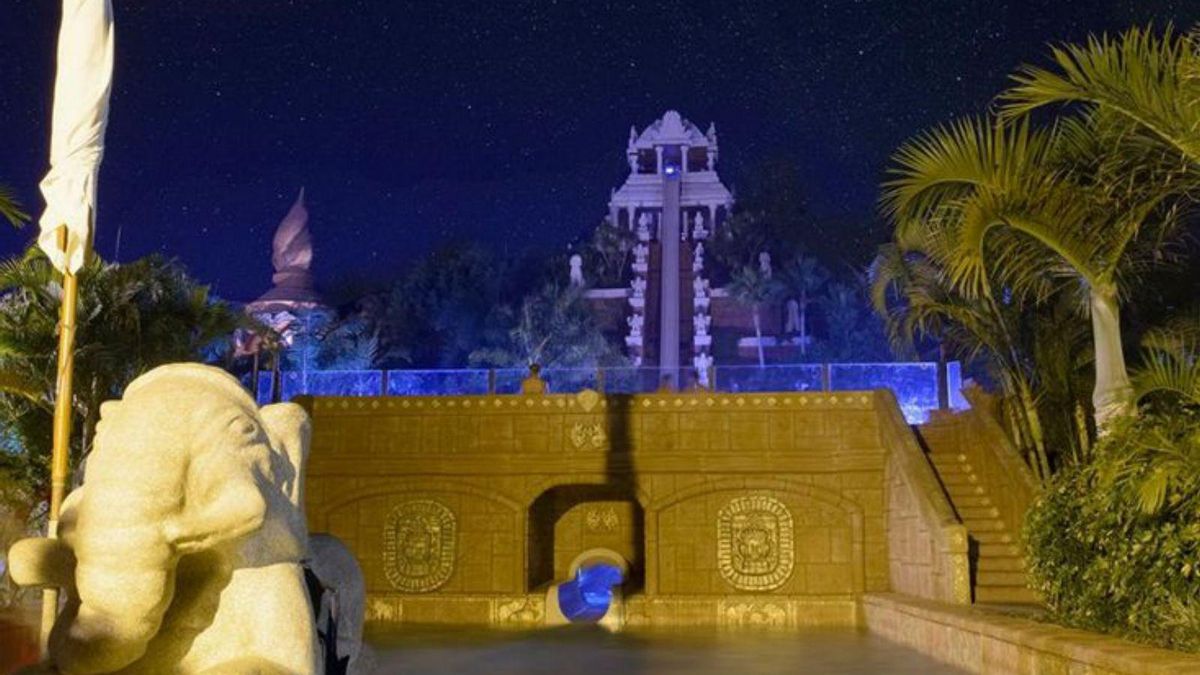 Siam Park activa la diversión nocturna con su espectáculo veraniego ‘Siam night’