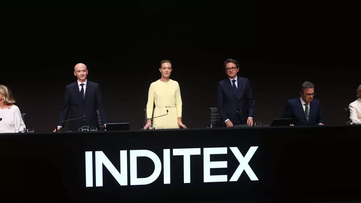 Inditex genera 170.000 empleos en España, 90.000 en Galicia, y abrirá tiendas en Irak