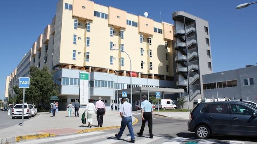 Entrada del Hospital Clínico.