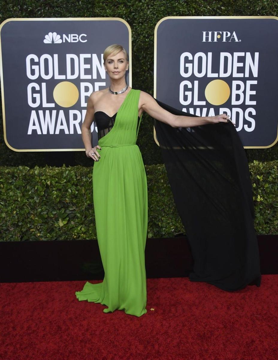 Charlize Theron en los Globos de Oro 2020