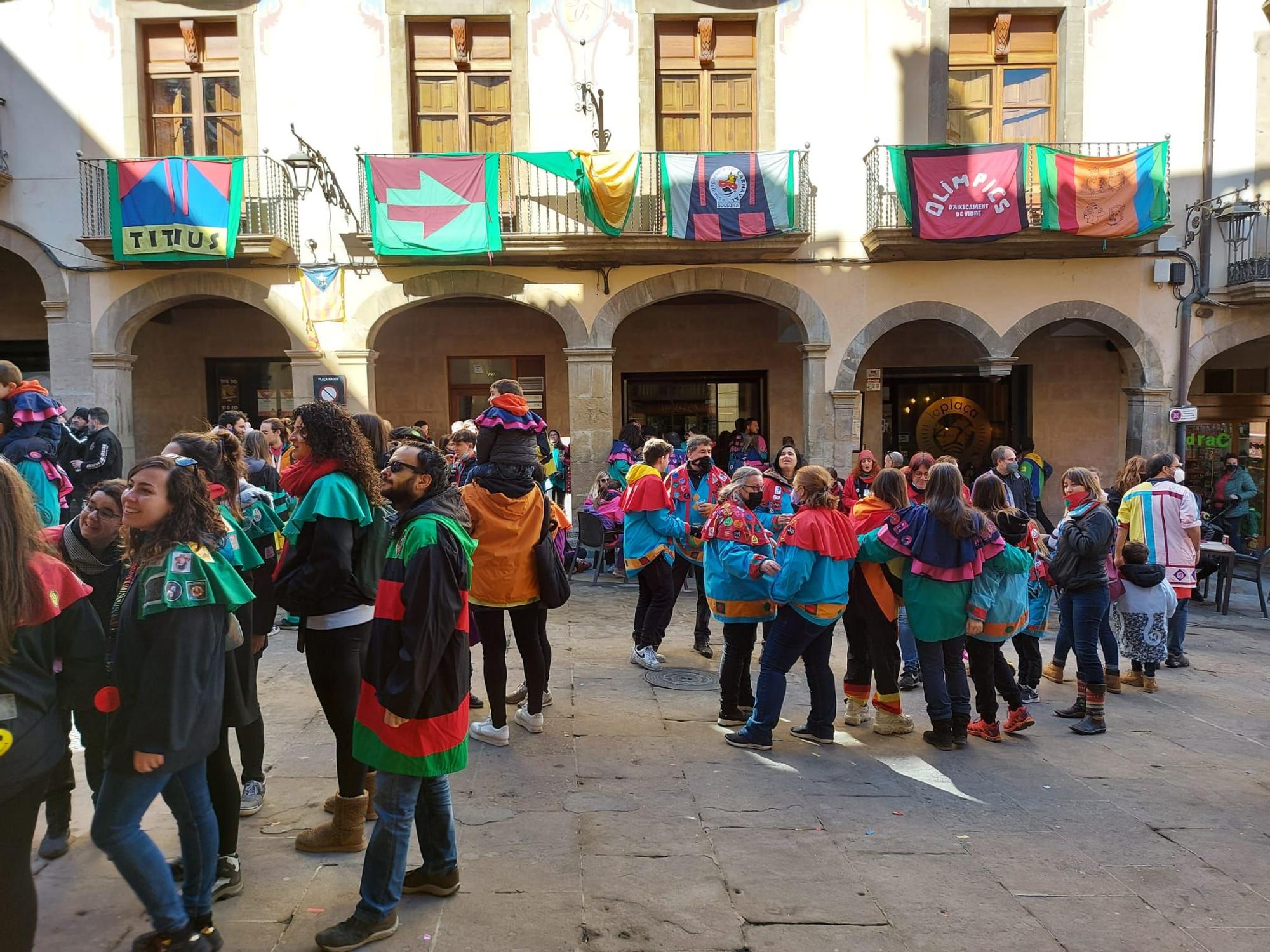 Solsona penja les enramades i ja respira carnaval