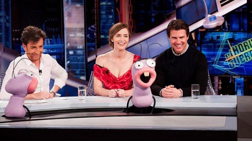 Tom Cruise y Emily Blunt con Pablo Motos.