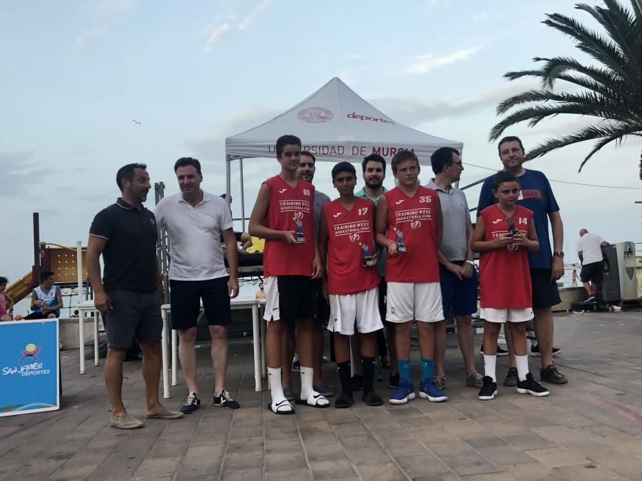 Entrega de premios del campeonato 3x3 La Ribera