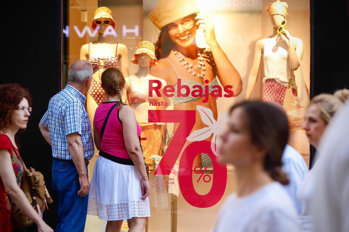 La Shopping Night seduce a miles de cordobeses