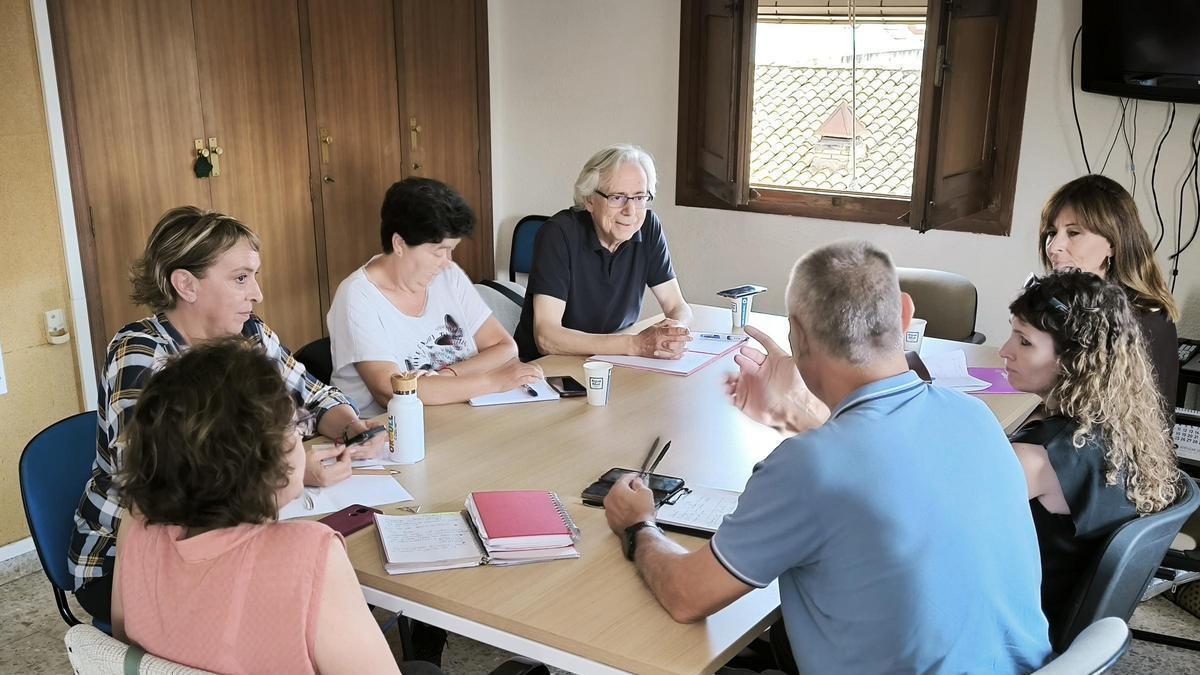 La mesa de trabajo con Psicólogas Sin Fronteras en Benetússer.